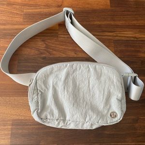 OG Lululemon Everywhere Belt Bag *1L